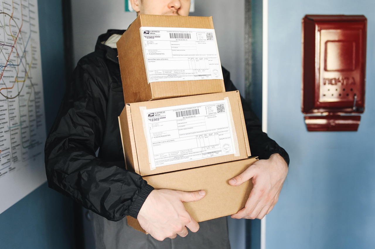 Is There a Cheaper Way to Ship Than USPS? Times when UPS is cheaper.