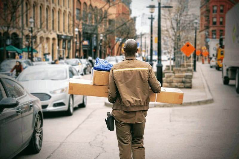 How to Ship a Package: a Complete Guide